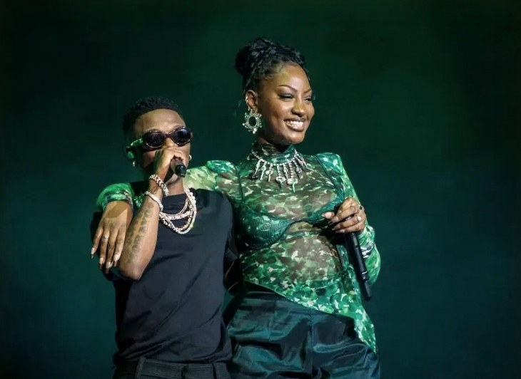 Wizkid and Tems on stage